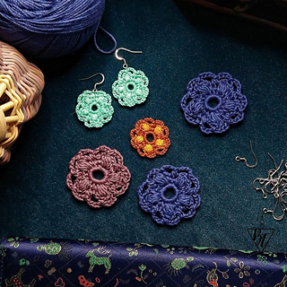 Winter Bloom Earrings - Crochet Jewelry Pattern