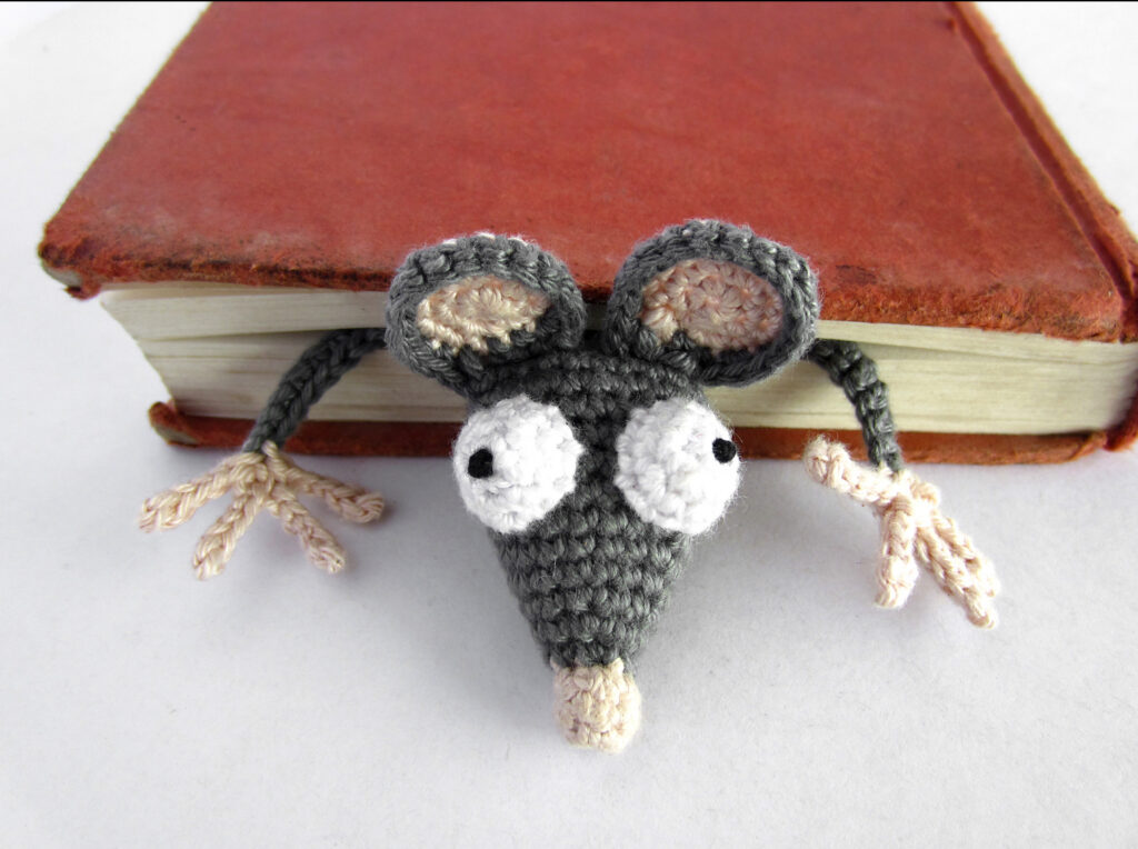 Book Rat Crochet Bookmark Pattern KweenBee.ca