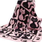 Cat & Mouse Throw & Pillow - FREE PDF Crochet Pattern 
