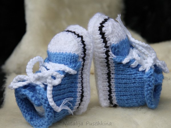 Baby Shoes or Baby Booties - Knitting Pattern